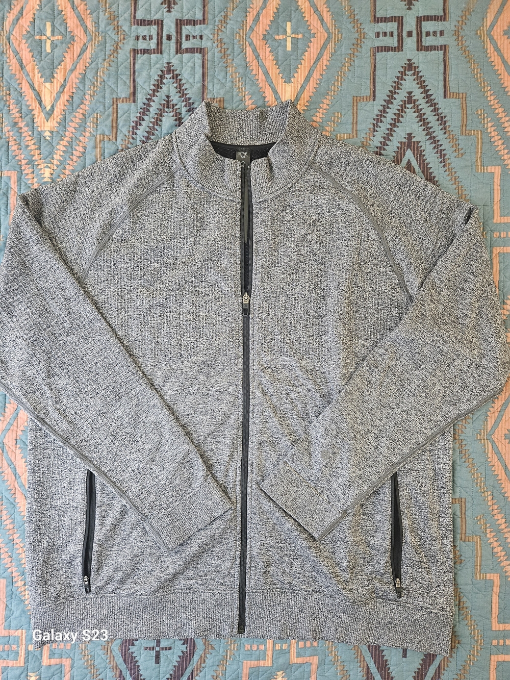 Lululemon Engineered Warmth Grey Full-Zip Knit Sweater Jacket.
